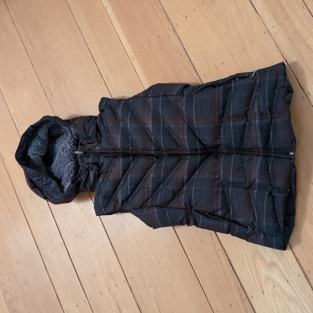 Patagonia Down With It plaid puffer vest